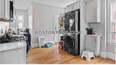 South Boston 5 Bed, 2 Bath Unit Boston - $6,300