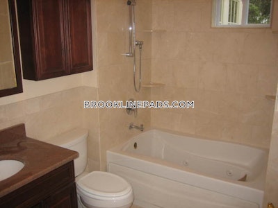 Brookline 3 Bed 2 Bath BROOKLINE- COOLIDGE CORNER $3,900  Coolidge Corner - $3,995