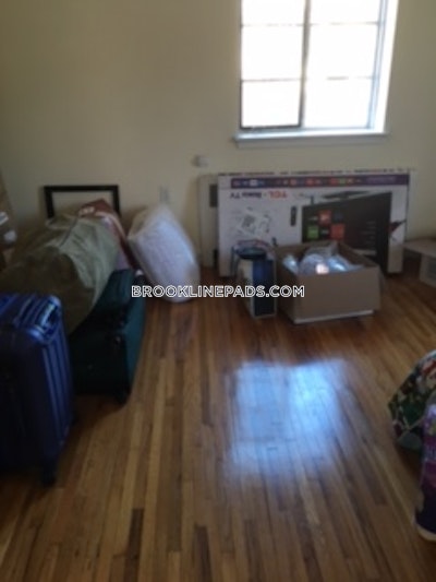 Brookline Apartment for rent 2 Bedrooms 1 Bath  Coolidge Corner - $3,860