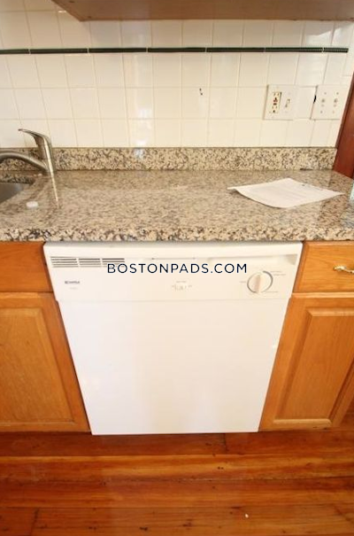 Allston Deal Alert! Spacious 4 bed 2 Bath apartment in Gardener st Boston - $3,800