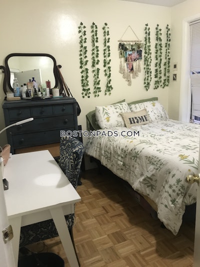 Beacon Hill 2 Bed, 1 Bath Unit Boston - $3,600 50% Fee