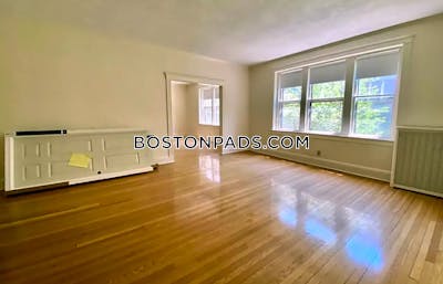 Brookline 2 Beds 1 Bath  Coolidge Corner - $3,200