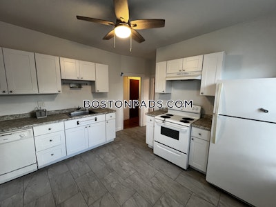 Somerville 3 bedroom apartment near Tufts   Tufts - $4,500