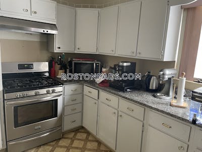 Medford 4 Beds 1 Bath  Tufts - $3,750