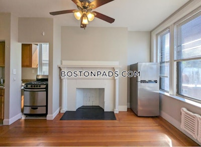 Cambridge 1 Bed 1 Bath  Harvard Square - $2,300 No Fee