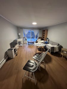 Brookline 1 Bed 1 Bath BROOKLINE-   Coolidge Corner - $2,800 No Fee