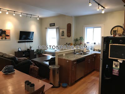 Somerville 3 Beds 1 Bath  Winter Hill - $3,750