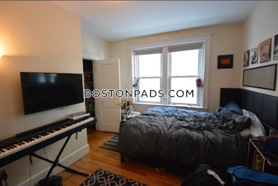 Brookline 3 Beds 2 Baths  Coolidge Corner - $4,550 No Fee