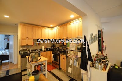 Brookline 3 Bed, 2 Bath Unit  Coolidge Corner - $4,400 No Fee