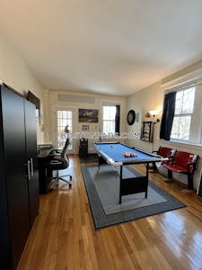 Brookline 2 Bed 1 Bath BROOKLINE- LONGWOOD AREA $4,200 Longwood Area - $4,200