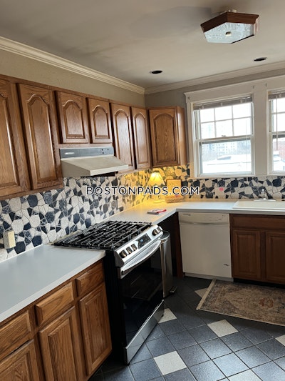 Brookline 3 Beds 1 Bath Brookline  Washington Square - $4,400