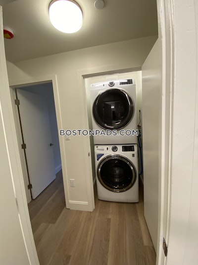 Allston 1 Bed 1 Bath Boston - $3,200 No Fee