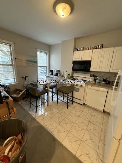 South Boston 3 Beds 1 Bath Boston - $4,000 No Fee