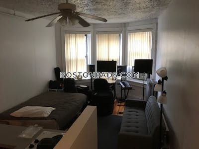 Back Bay 3 Beds 1 Bath Boston - $5,400