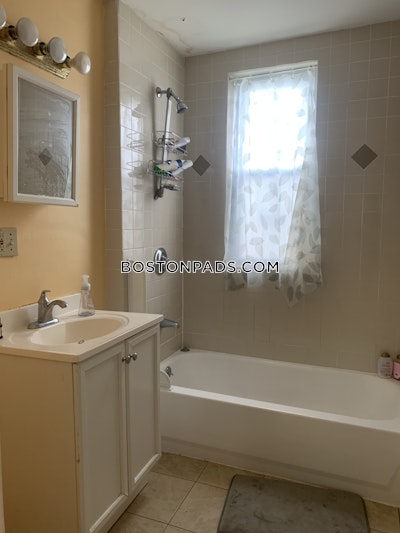 Mission Hill 3 Bed 1 Bath BOSTON Boston - $3,800 50% Fee