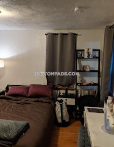 North End 1 Bed, 1 Bath Unit Boston - $2,560