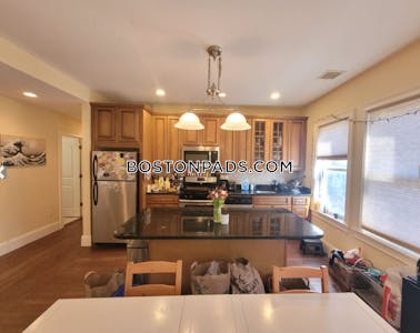 Mission Hill 4 Beds 2 Baths Mission Hill Boston - $6,275 50% Fee