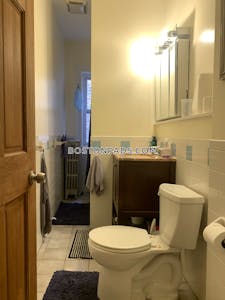 Brookline 3 Bed 1 Bath BROOKLINE- BROOKLINE VILLAGE $3,850  Brookline Village - $4,350