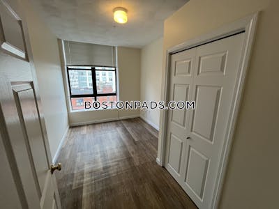 Downtown 2 Beds 1 Bath Boston - $3,400 No Fee