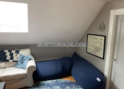 Lower Allston Sunny 2 bed 1 bath available 9/1 on Aldie St in Boston! Boston - $2,500