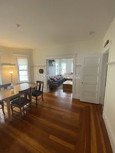Somerville 5 Beds 2 Baths  Tufts - $7,000 No Fee