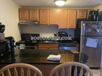 South Boston 2 Beds 1 Bath Boston - $2,850 No Fee