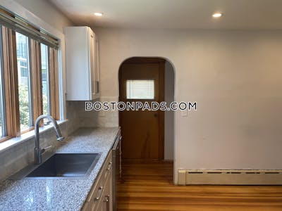 Somerville 4 Bed 1 Bath SOMERVILLE  Tufts - $6,000 No Fee