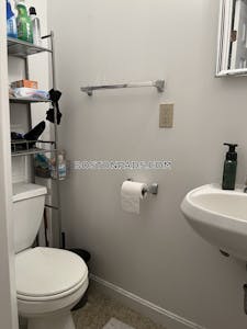 Brookline 0 Bed 1 Bath BROOKLINE- LONGWOOD AREA $1,895  Boston University - $2,095 No Fee