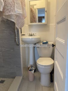 Cambridge 2 Beds 1 Bath  East Cambridge - $3,600