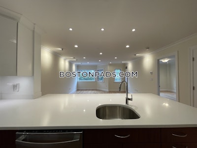 Brookline 1 Bed 1 Bath  Coolidge Corner - $3,745 No Fee