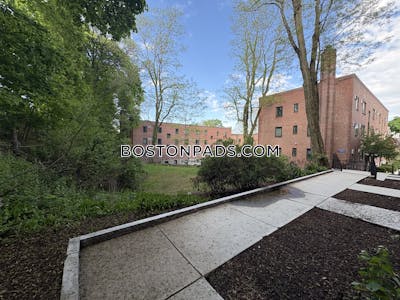 Brookline 2 Bed 1 Bath BROOKLINE- COOLIDGE CORNER $3,655 Coolidge Corner - $3,655 No Fee