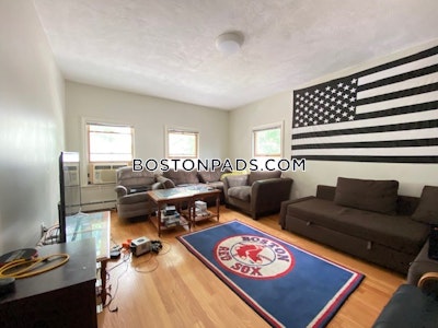 Brighton 3 Beds 2 Baths Boston - $3,700 No Fee