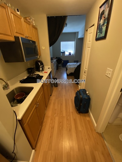 Winthrop Studio 1 Bath - $1,750 No Fee