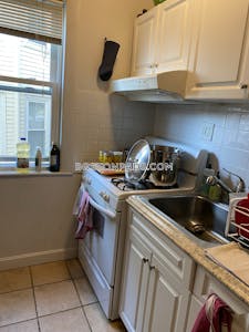 Somerville 2 Beds Somerville  Tufts - $2,900