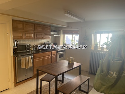 Brookline 2 Beds Brookline  Washington Square - $2,850