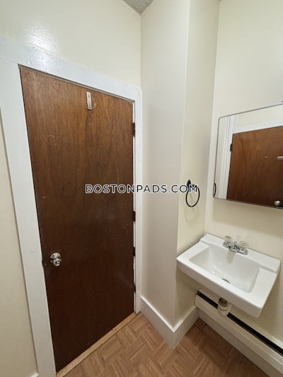 Beacon Hill 0 Bed 1 Bath BOSTON Boston - $2,100 No Fee