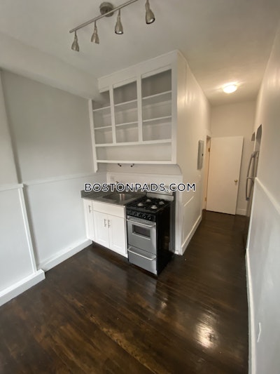 Cambridge 2 Bed 1 Bath CAMBRIDGE- EAST CAMBRIDGE $3,050  East Cambridge - $3,050