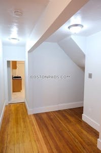 Dorchester Sunny 4 Bed 1 bath available NOW on Howell St in Boston! Boston - $3,600