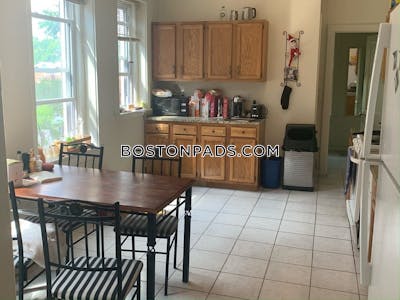 Brookline 4 Bed, 2 Bath Unit  Washington Square - $5,000 No Fee