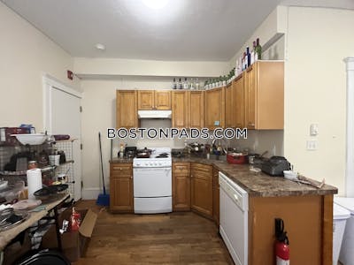 Mission Hill 4 Beds 2 Baths Boston - $3,895 No Fee