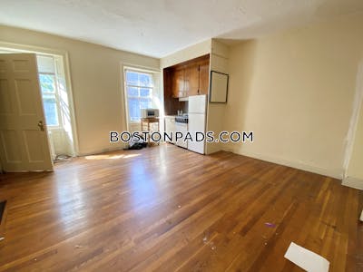 Beacon Hill Studio 1 Bath Boston - $2,250 No Fee