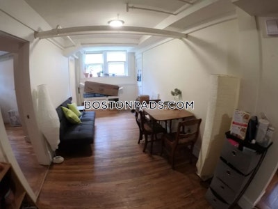 Brookline 4 Beds 2 Baths  Boston University - $4,800 No Fee