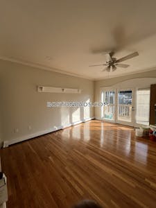 South Boston Beautiful 2 Beds 2 Baths on West Fifth St in South Boston Boston - $4,500