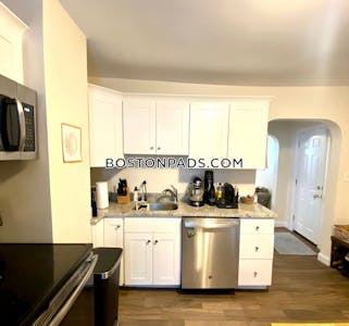 East Boston 1 Bed 1 Bath Boston - $2,400 No Fee