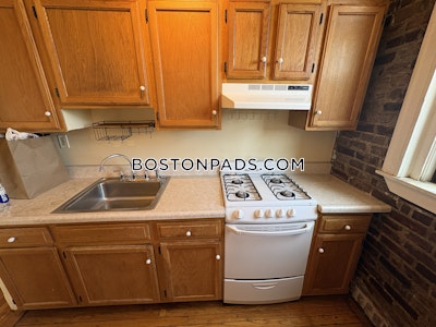 Allston 1 Bed 1 Bath Boston - $2,500 No Fee