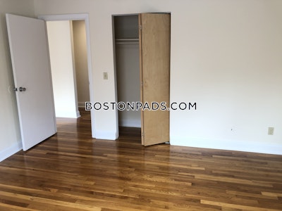 Brookline 2 Bed 1 Bath BROOKLINE- BOSTON UNIVERSITY $3,600  Boston University - $3,700