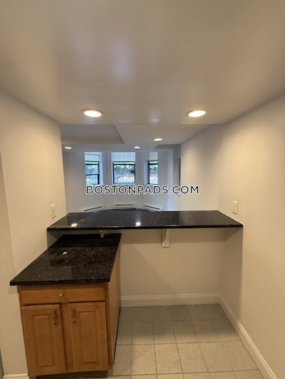 Fenway/kenmore Studio 1 Bath Boston - $2,300 No Fee
