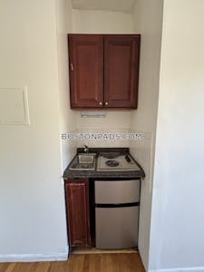 Mission Hill Studio 1 Bath Boston - $1,625 No Fee