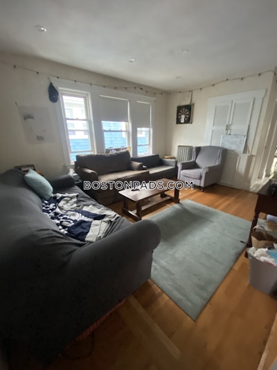 Somerville 5 Bed 1 Bath SOMERVILLE  Tufts - $6,800 No Fee