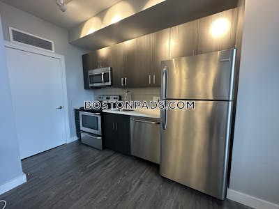 Lynn Studio 1 Bath - $1,900 No Fee